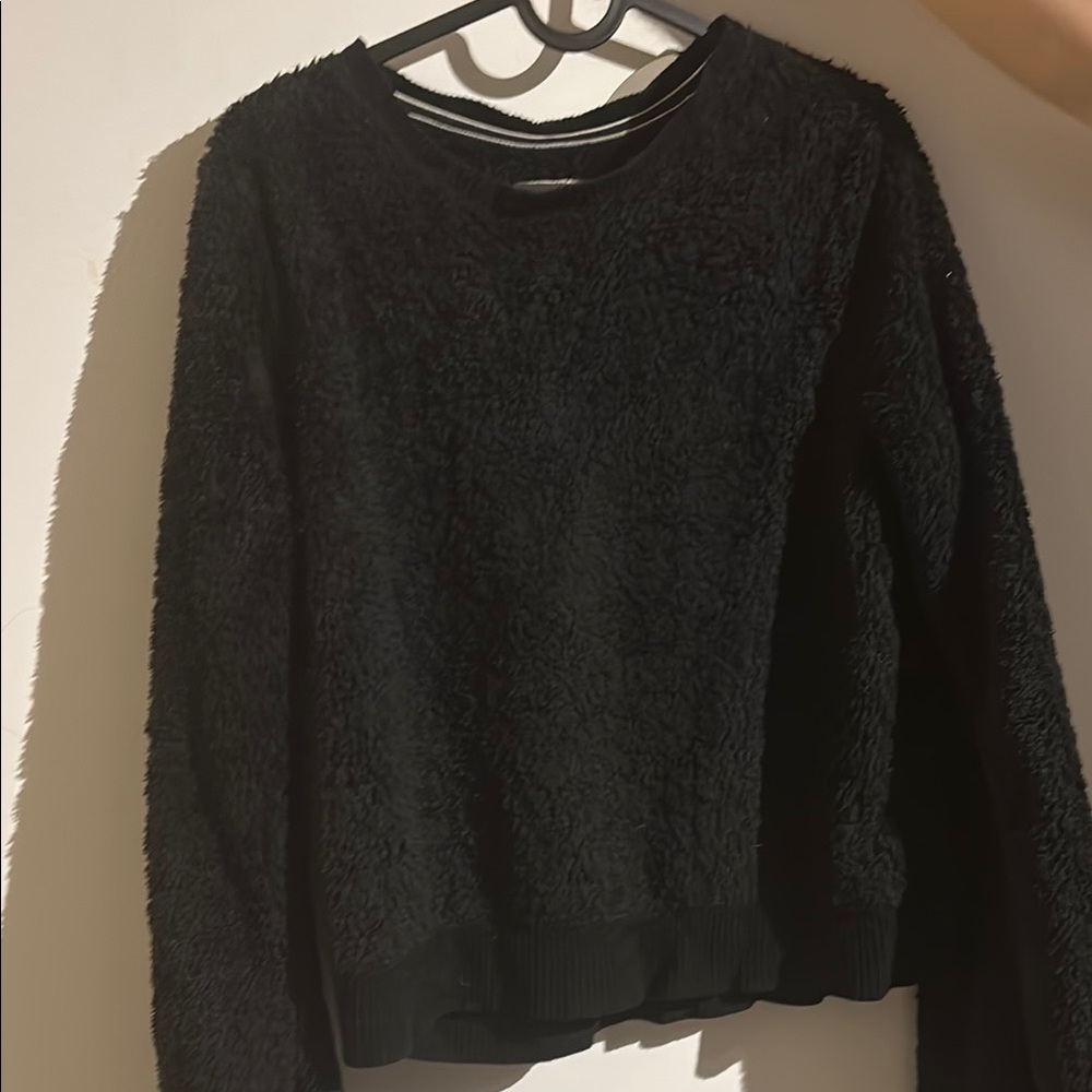 Cozy Black Sweater hollister